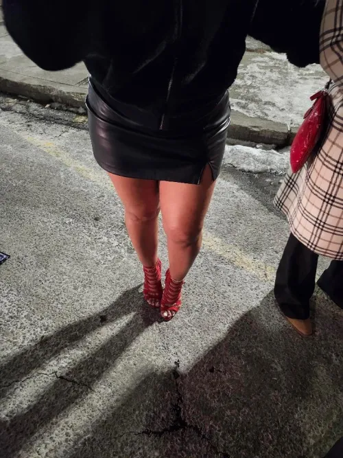 I enjoy my toes kissed