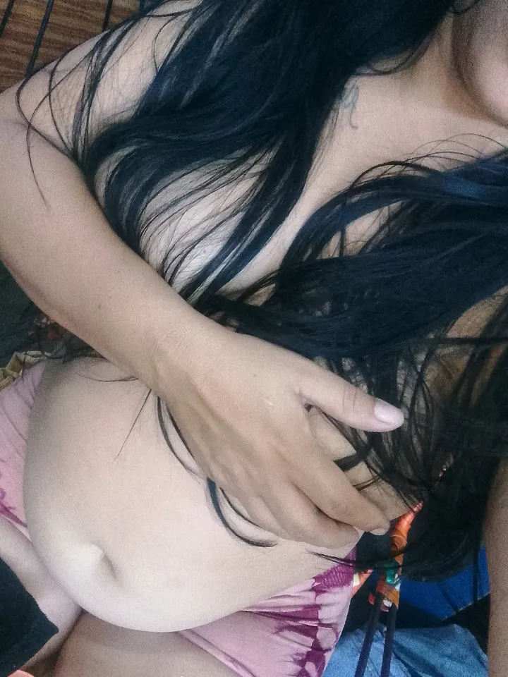 I'm available for some fun 😈🍆🍑