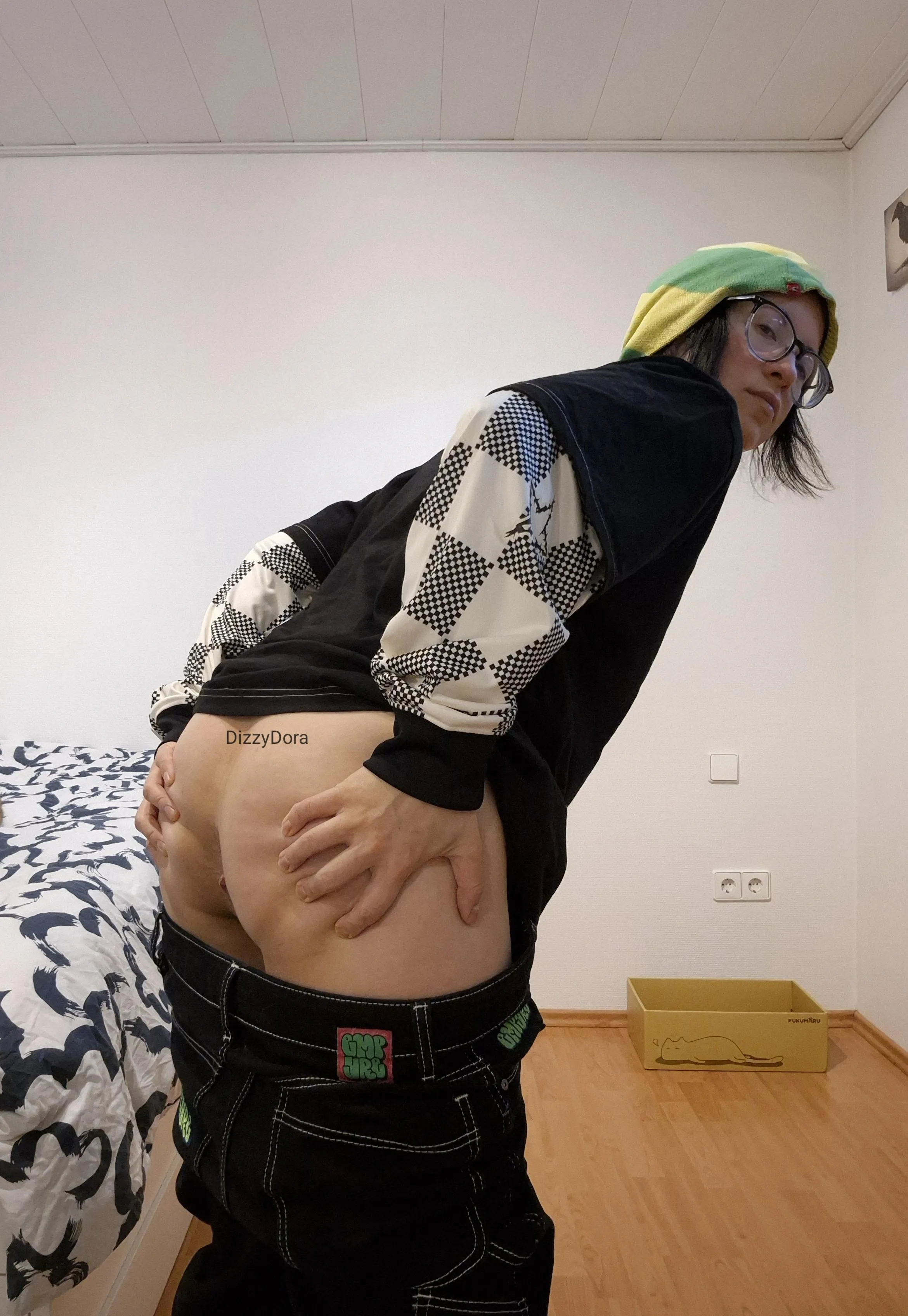 Love to get a rimjob