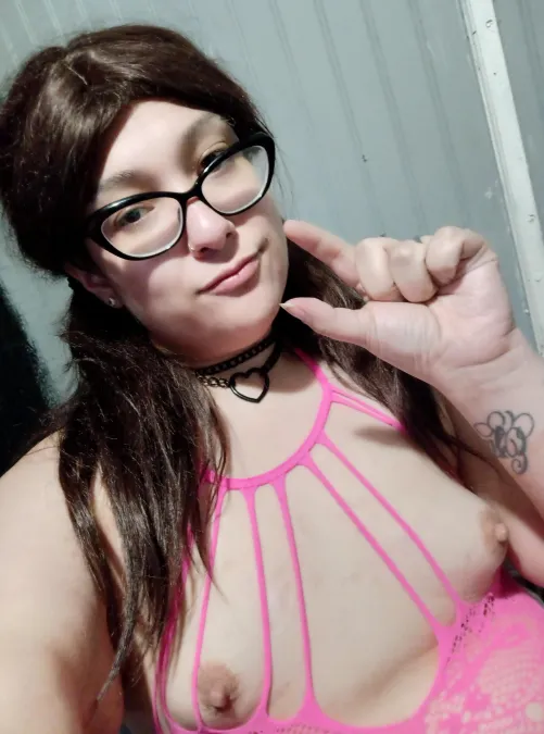 Tattooed brat in lingerie 🤭