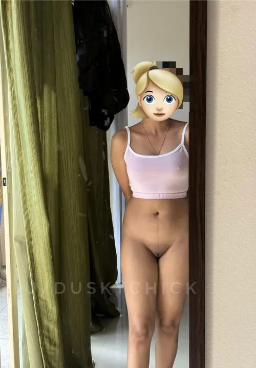 That (f)eminine urge to go out braless 😩