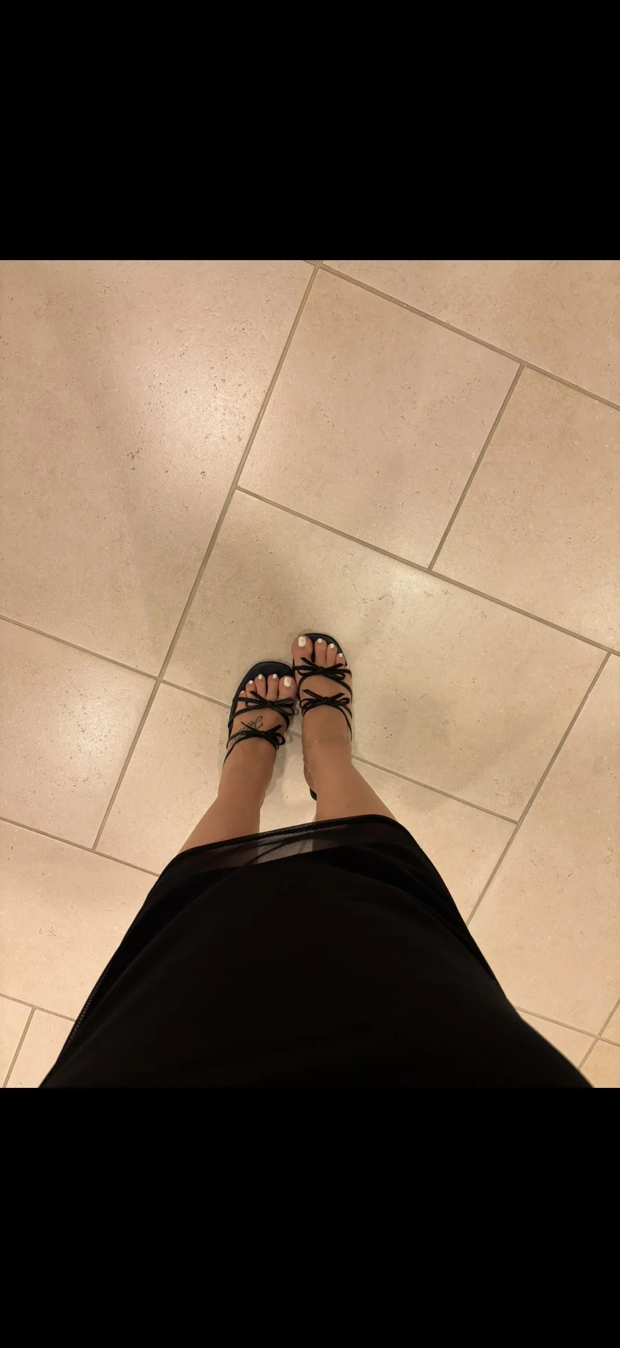 would you have been happy with my cute feet under your xmas tree? 😏