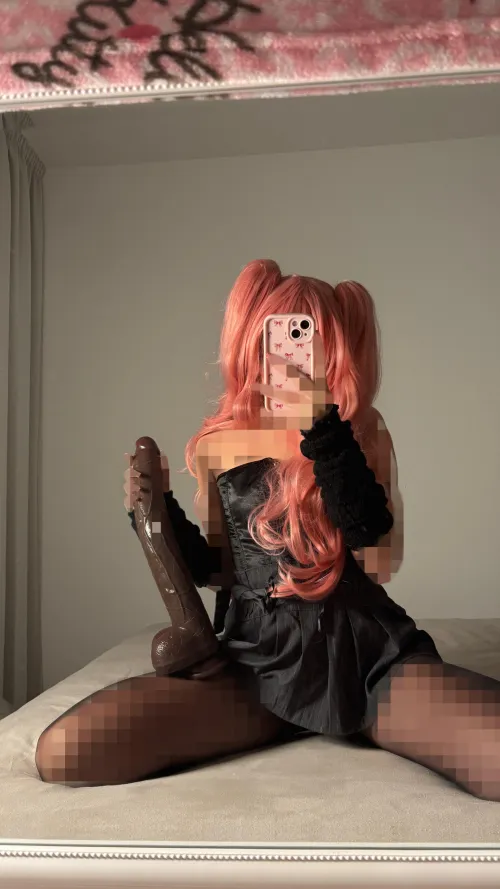 Your brain breaks so pretty when you finally admit you were never meant to compete, just to serve, watch and clean up ‼️