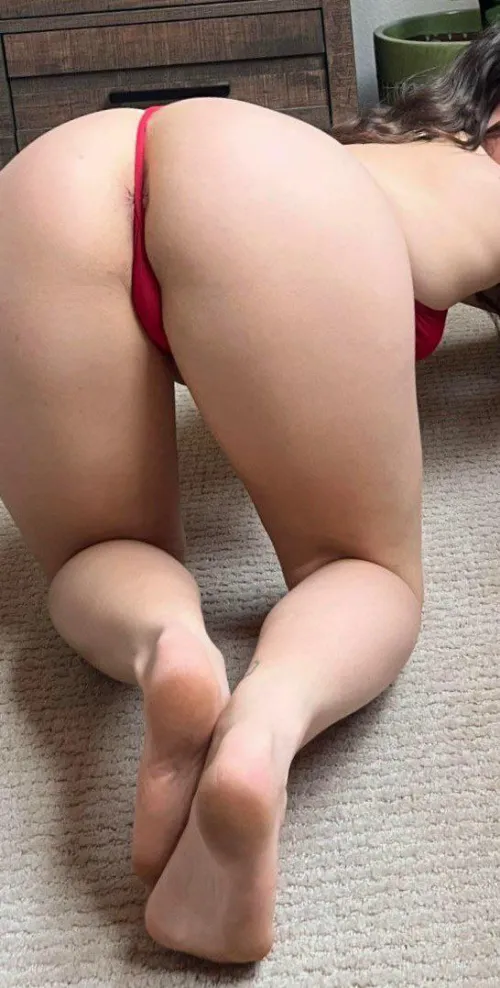 23[F4M] #Kc - I'm in position for you, now what would your next move be?