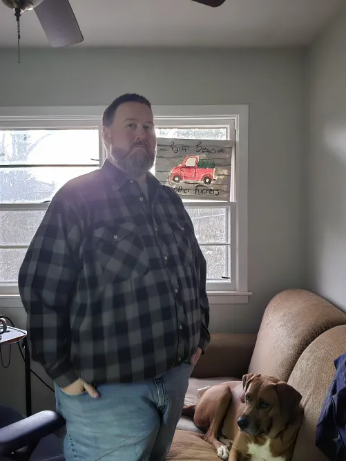 44 [M4F] #Springfield Looking to have some fun while I'm in town for New Year's Eve.