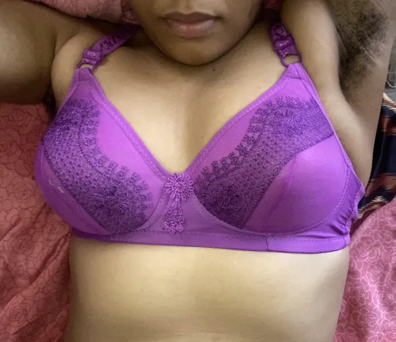 Bra and pit🧜🏽‍♀️🐬👇🏽