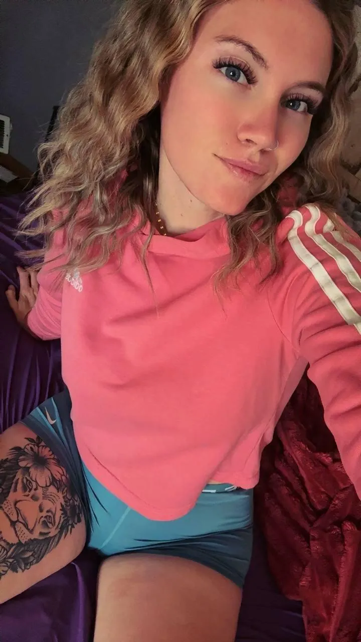 My body is waiting for you, could you fuck me till i lose my breath 🤤