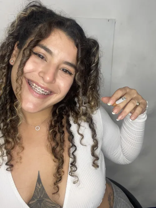 When it's hot... do people tend to smoke more or less?