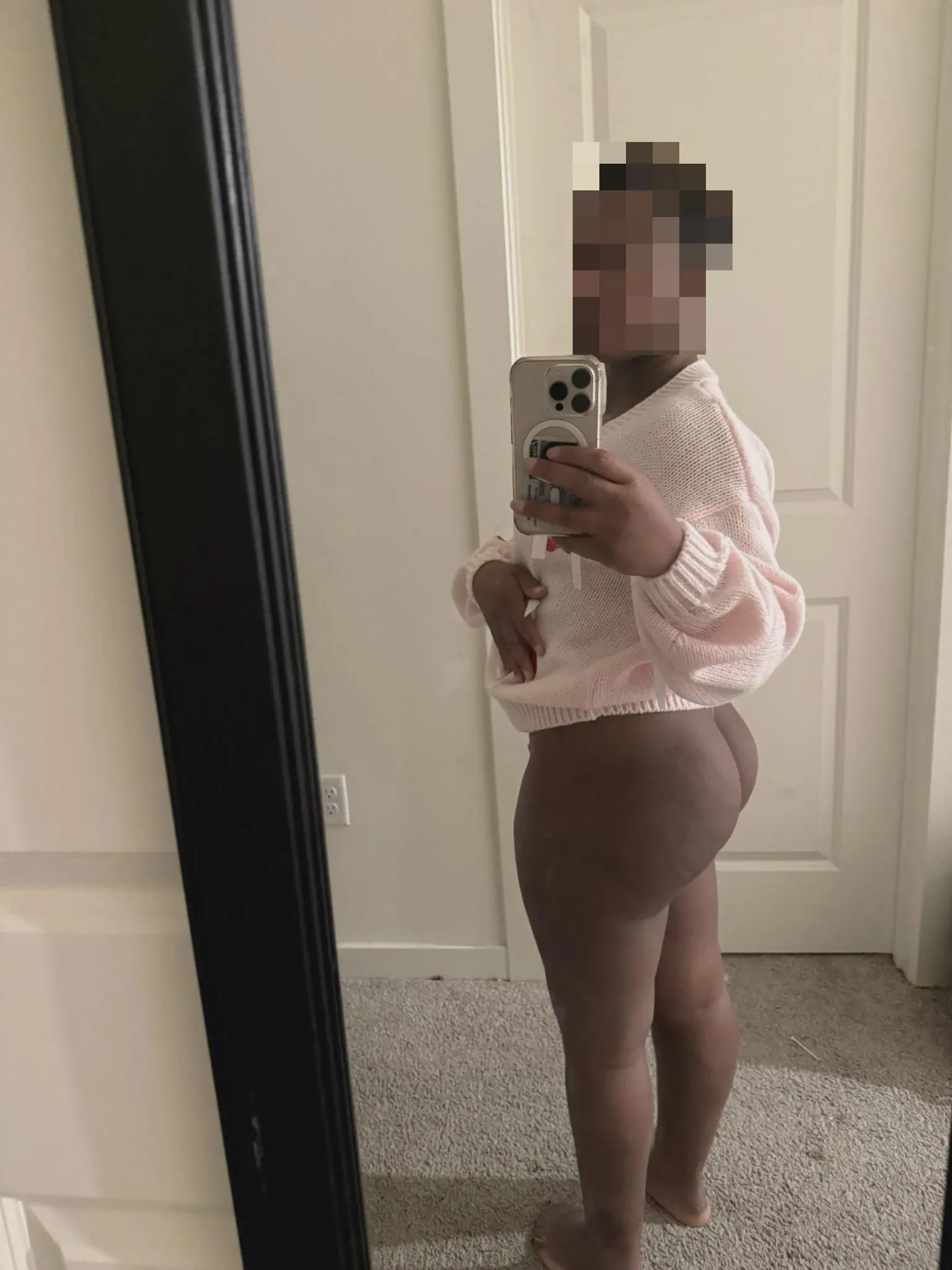 Ebony MILF checking in...thoughts? 🍑🔥