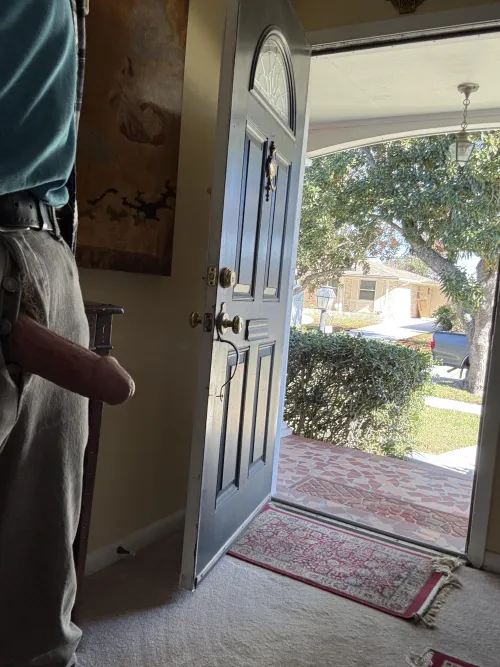 Cmon in, buddy. Been waiting for ya. (60)