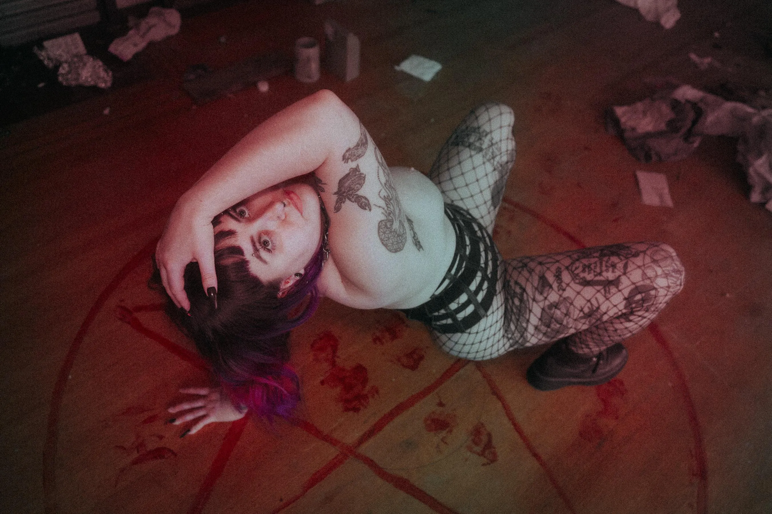 ifound myself in an abandoned house.. obvs i stripped and got pics taken duh