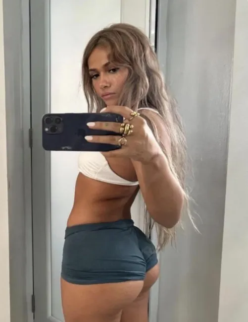 Let’s goon to Demi on here or discord t053154 😩