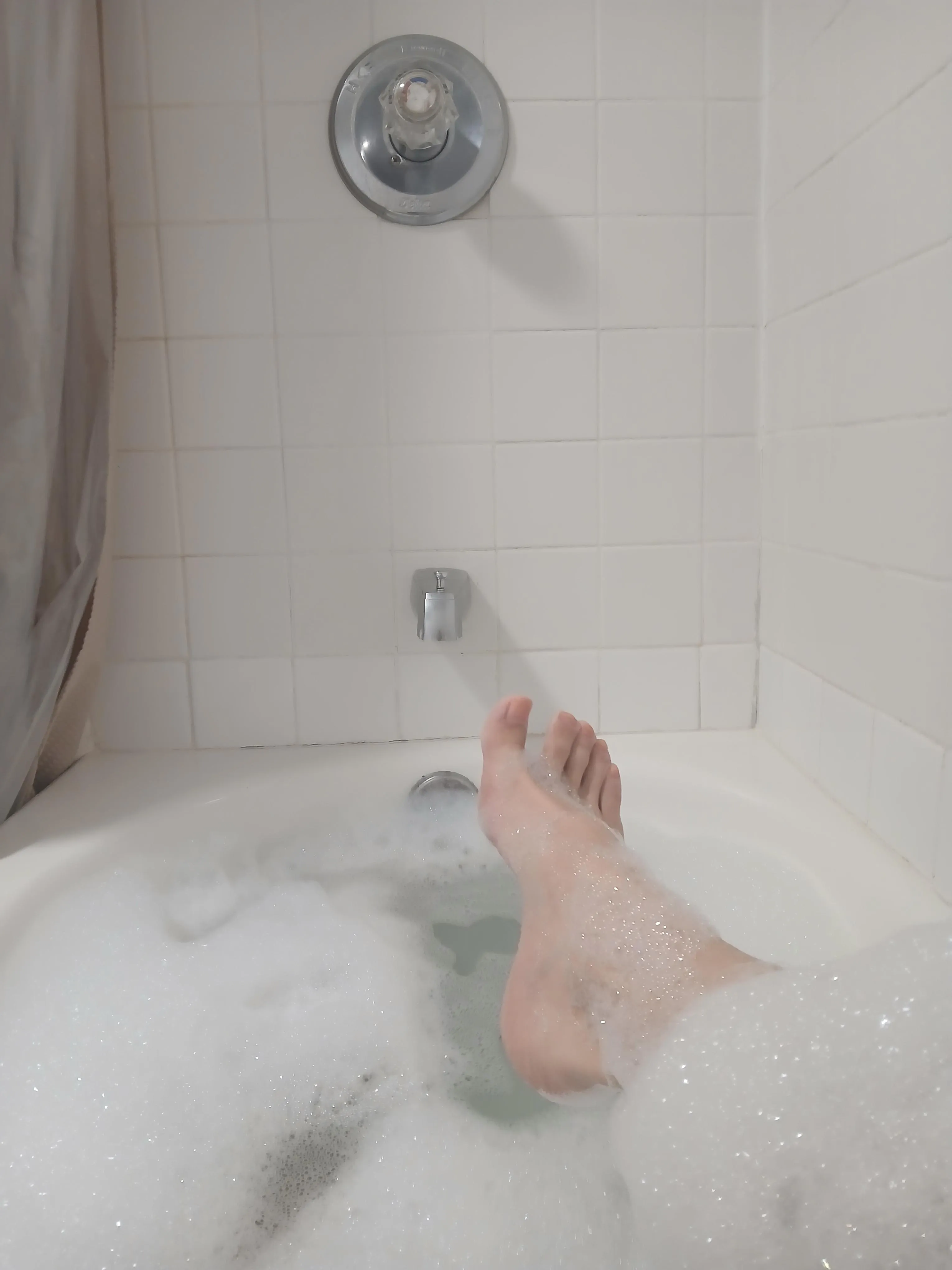 Last bath of the year 🧽🛁🎇