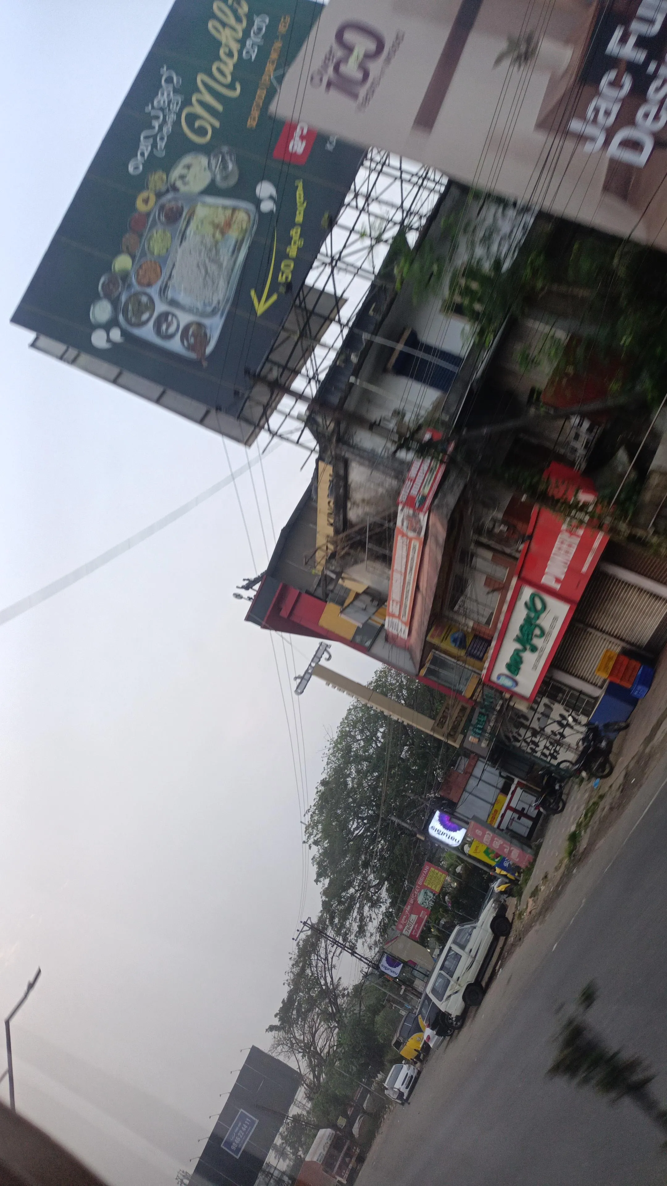 Reaching Kochi from Bangalore anyone interested in a one time Thing dm's are always open! With mutual respect! Male here!