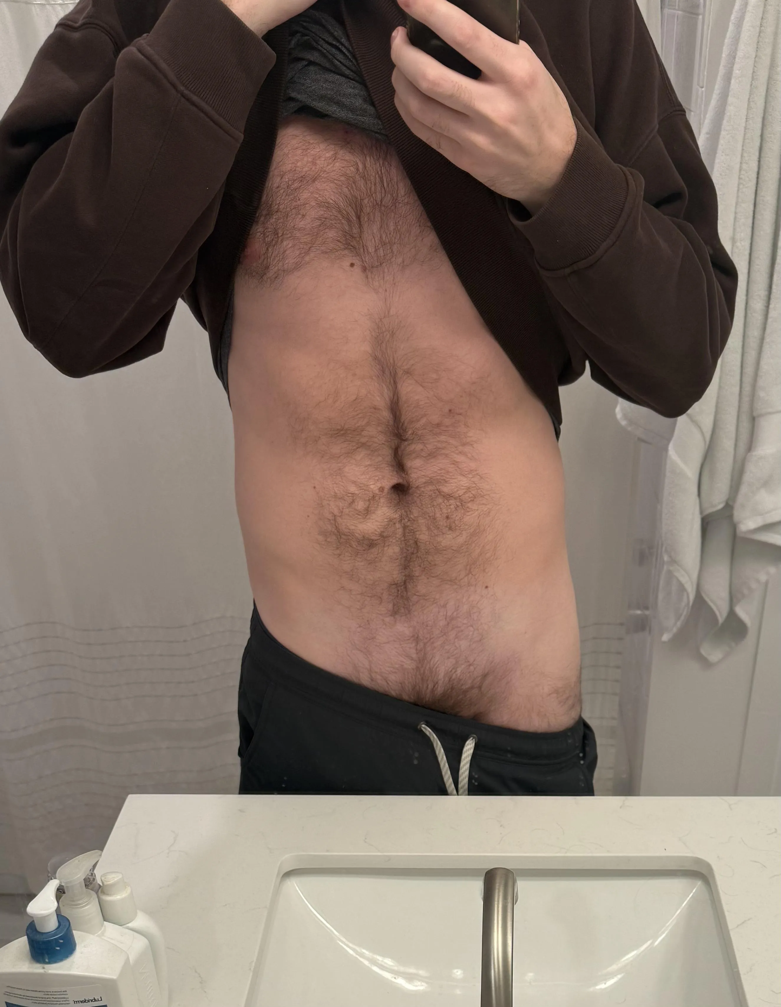 22M4F / M4FM young and hung looking for fun in northern va