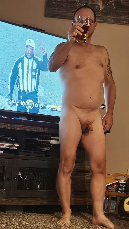 A beer with the game 🍺