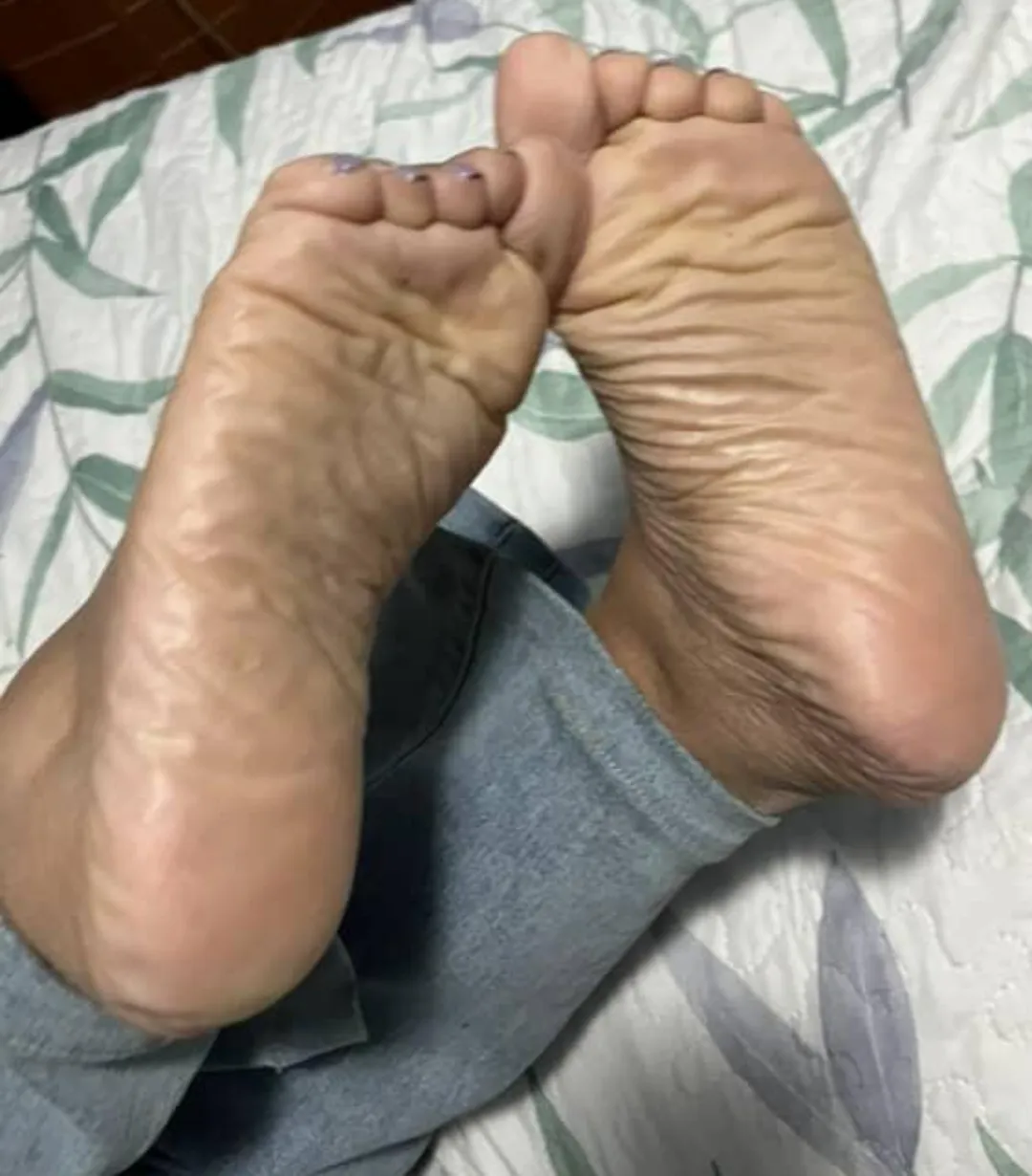 Look at the soles of my feet. You're on Wrinkle counting duty today