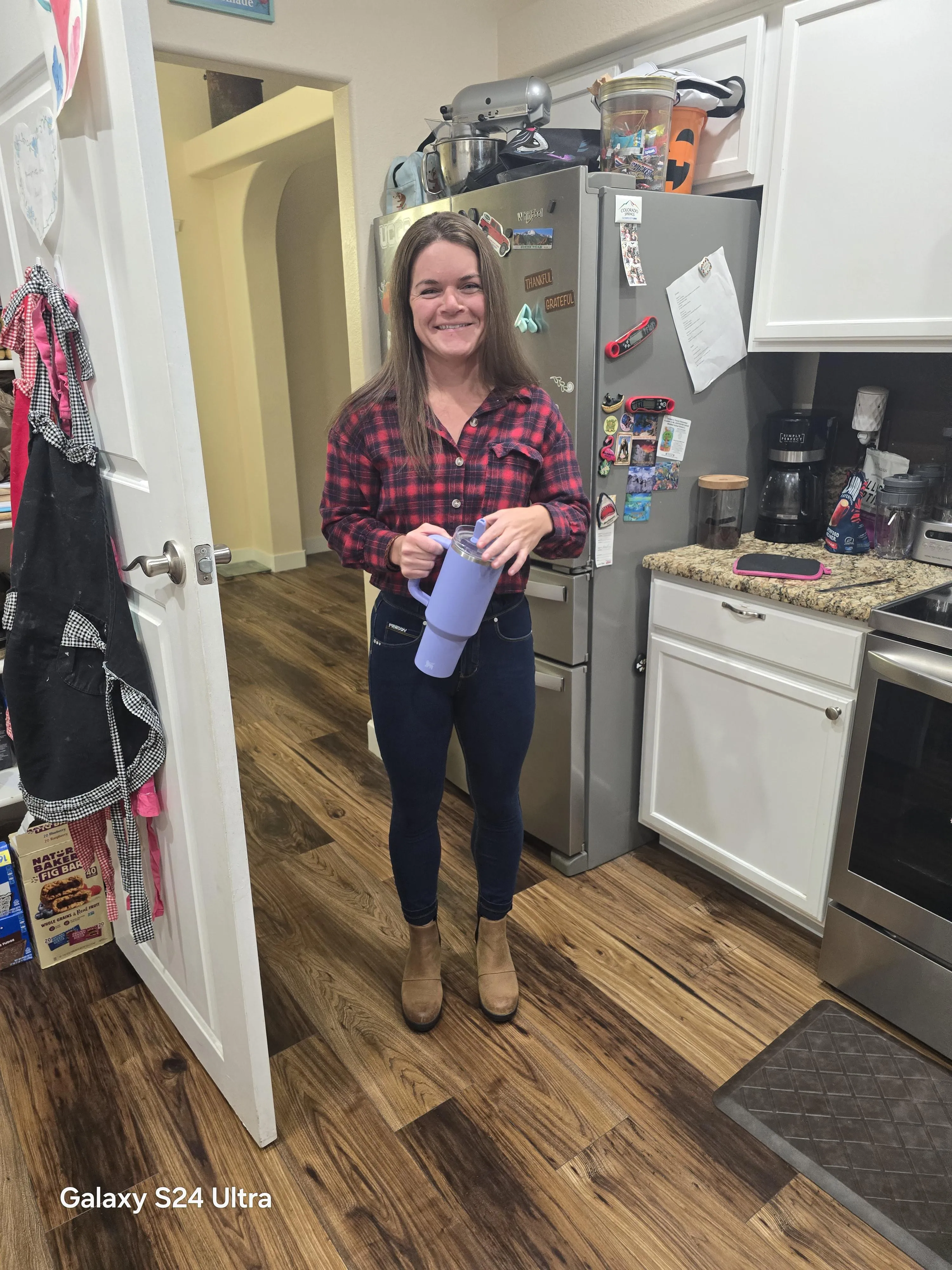 Looking for a few guys for a gangbang tonight in Colorado Springs. Must be polite and well groomed.