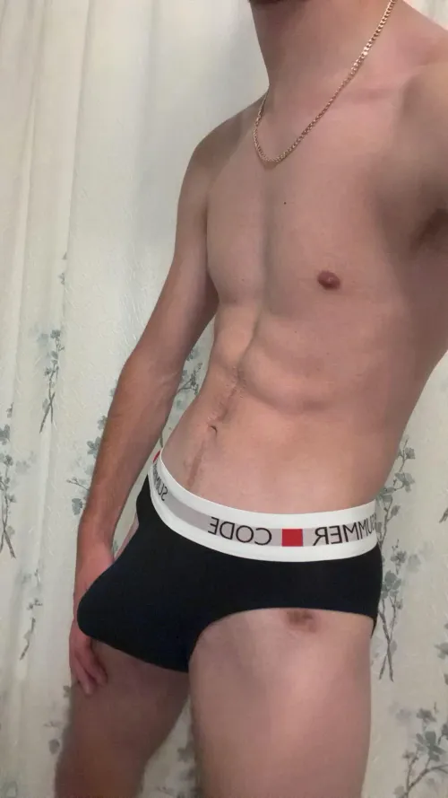 [25] Bwc in briefs;)
