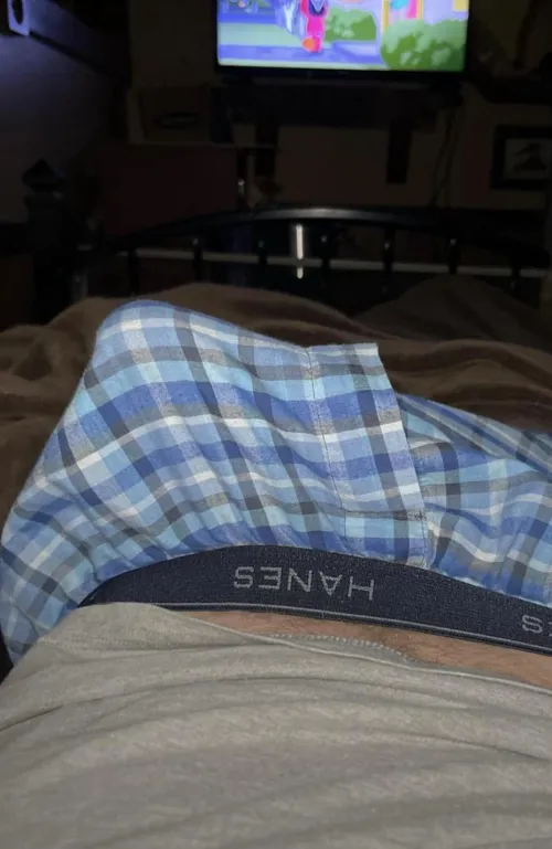 [26] Love tenting in bball shorts and boxers let’s bust in a pair