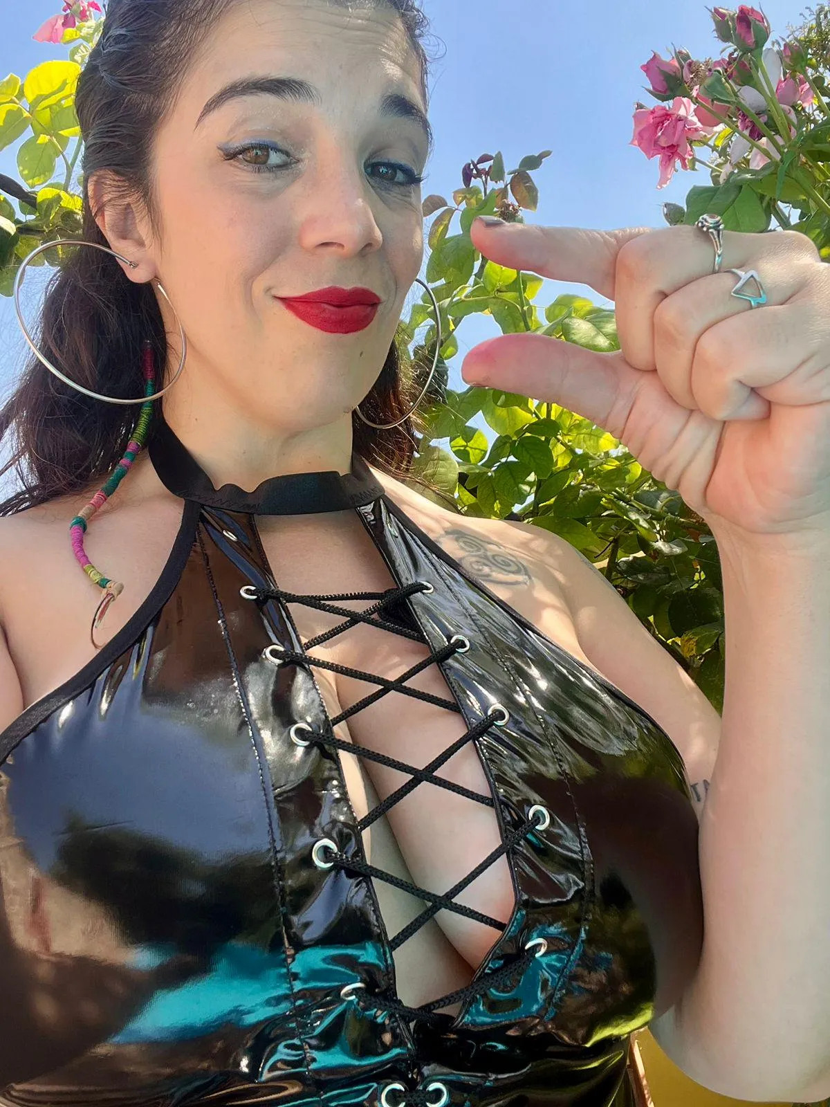 I like to collect guys with small dicks for fun.