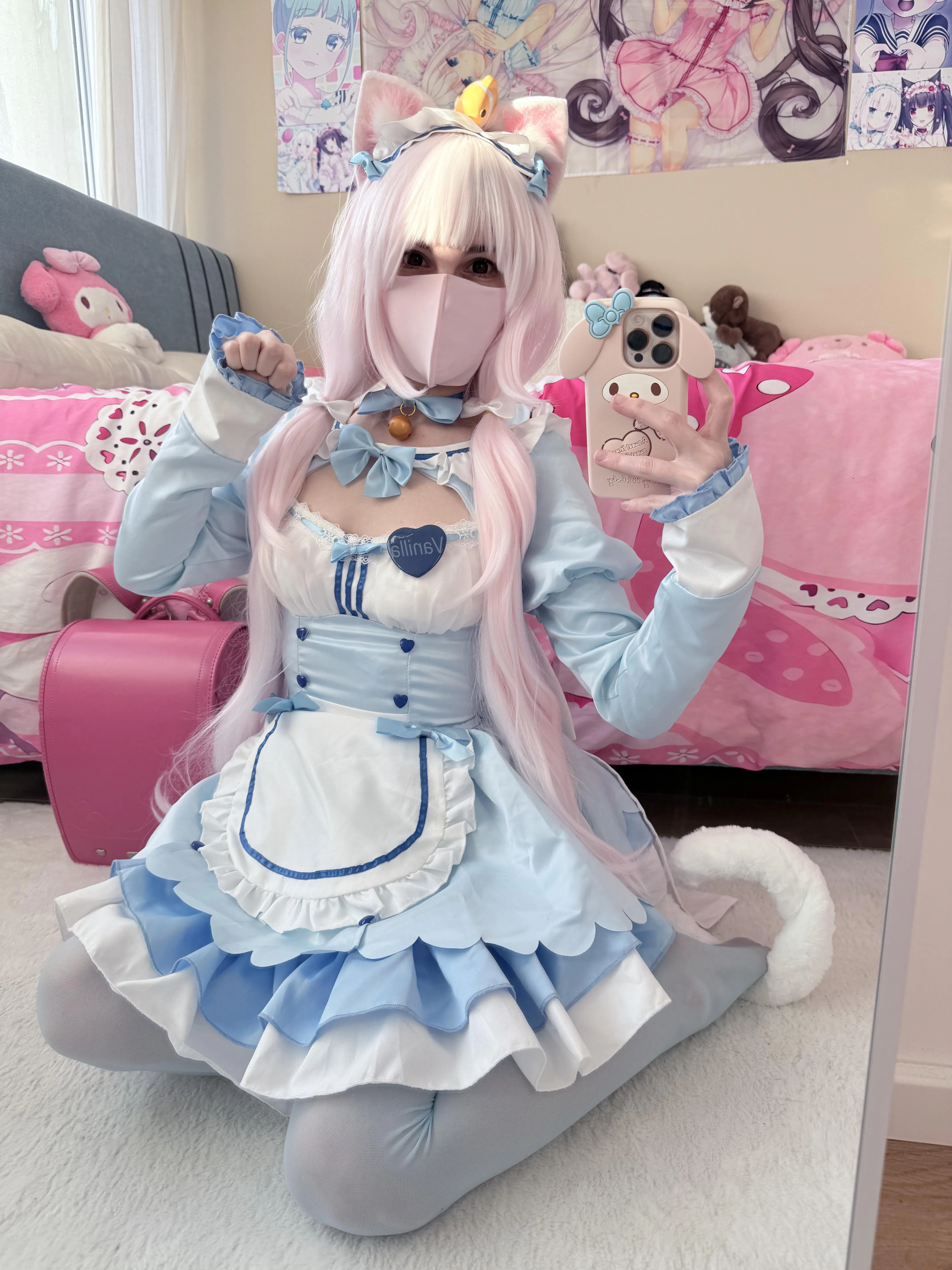 Touch this pale kitty and Im imprinted on papa