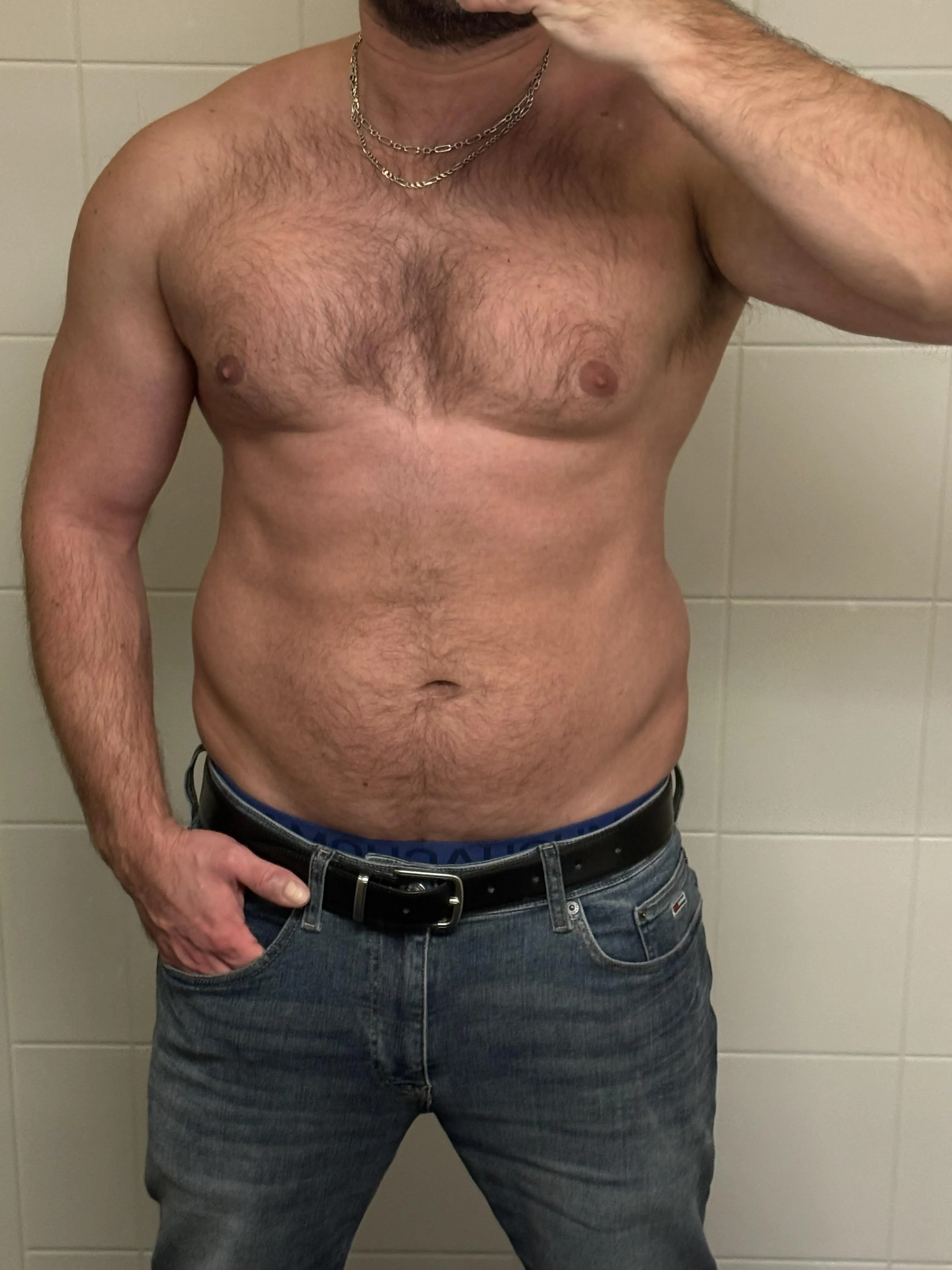 All natural, all hairy. Do I fit the bear vibe? [37]
