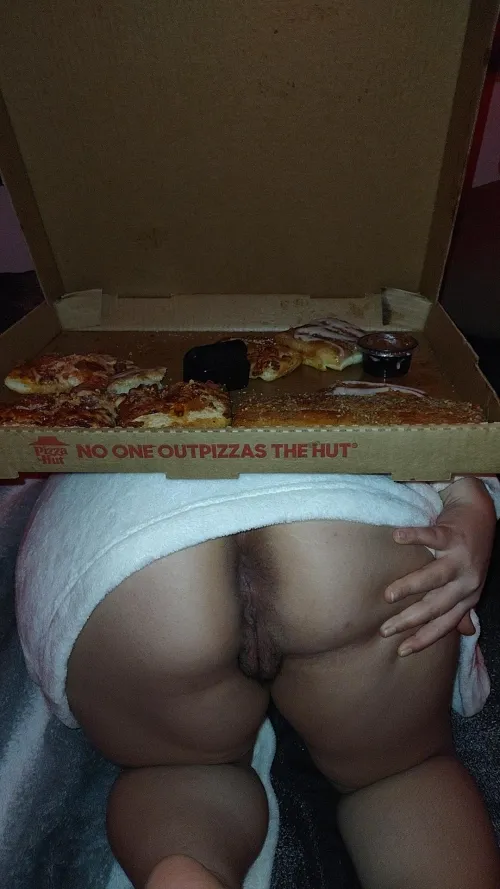 Dinner is Served Ch@ T me for Vidz