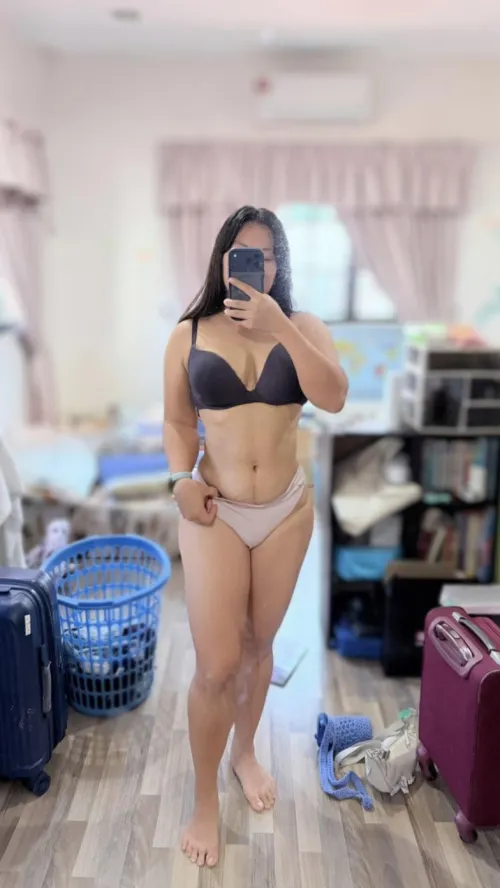 Does my asian mom bod turn you on?