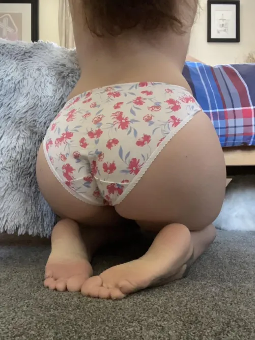 Keeping it simple and sweet in my bedroom