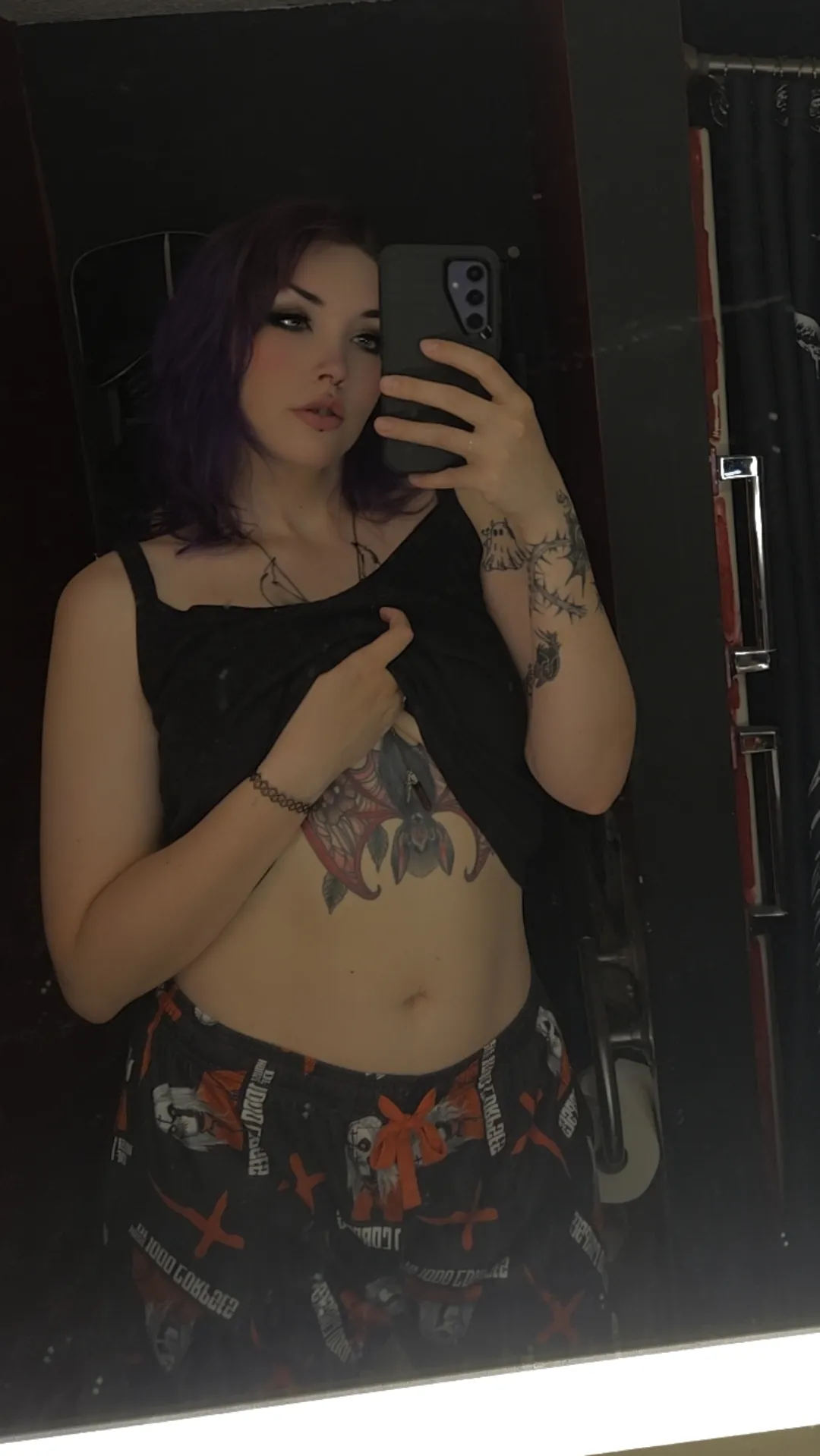 New sweatpants that I'm entirely obsessed with 😍