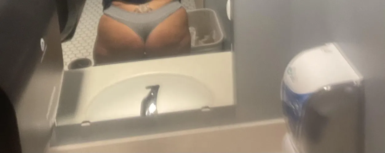 (STL). A little nurse break. About to clock out. So horny. My thong is soaked.