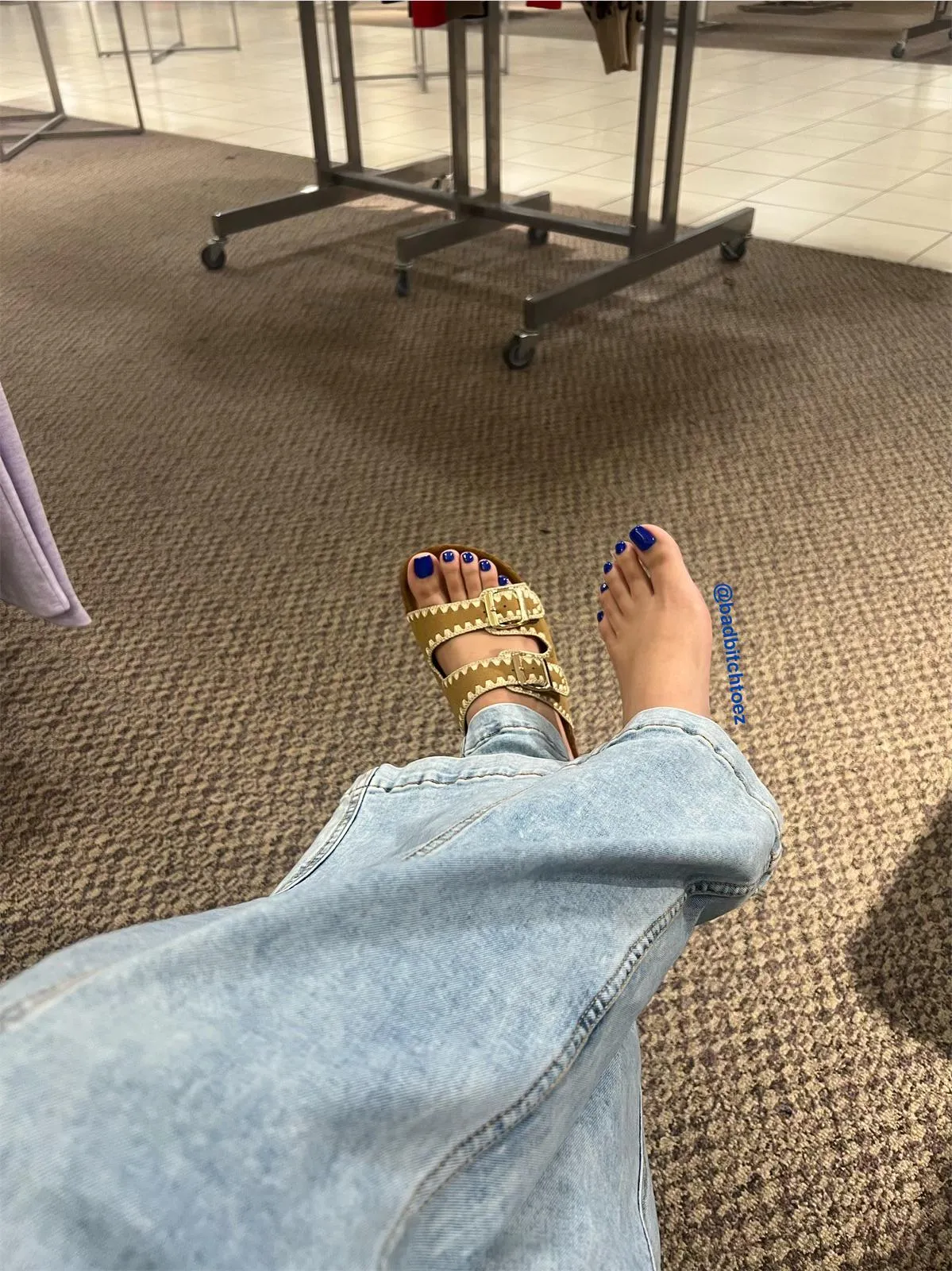 Taking a little break at the store 💙 what would you do if you seen me dangling my sandals 🤭