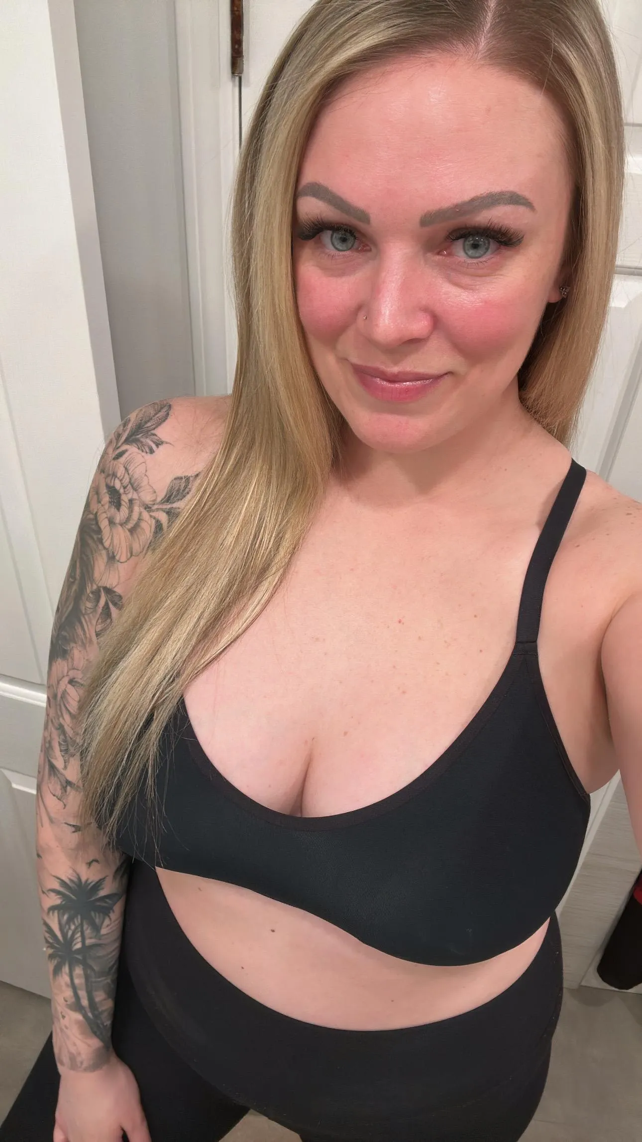 If I asked you to fuck me.. would you say yes or no?🥵