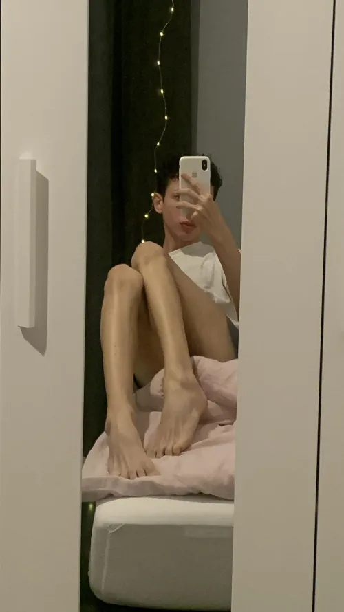 Let’s spend the night together daddy 🤭