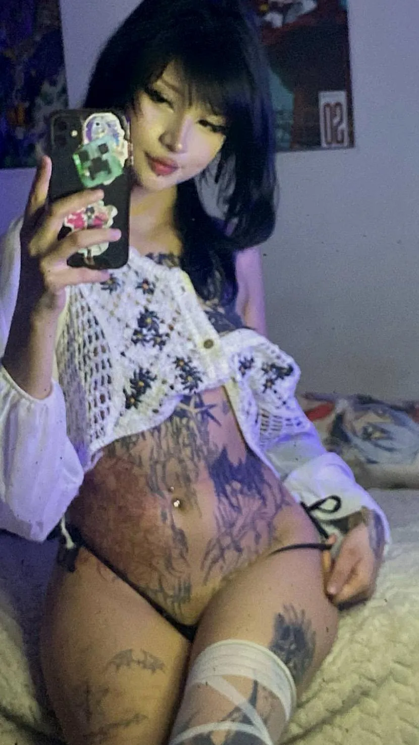 would you sniff my body and lick me properly