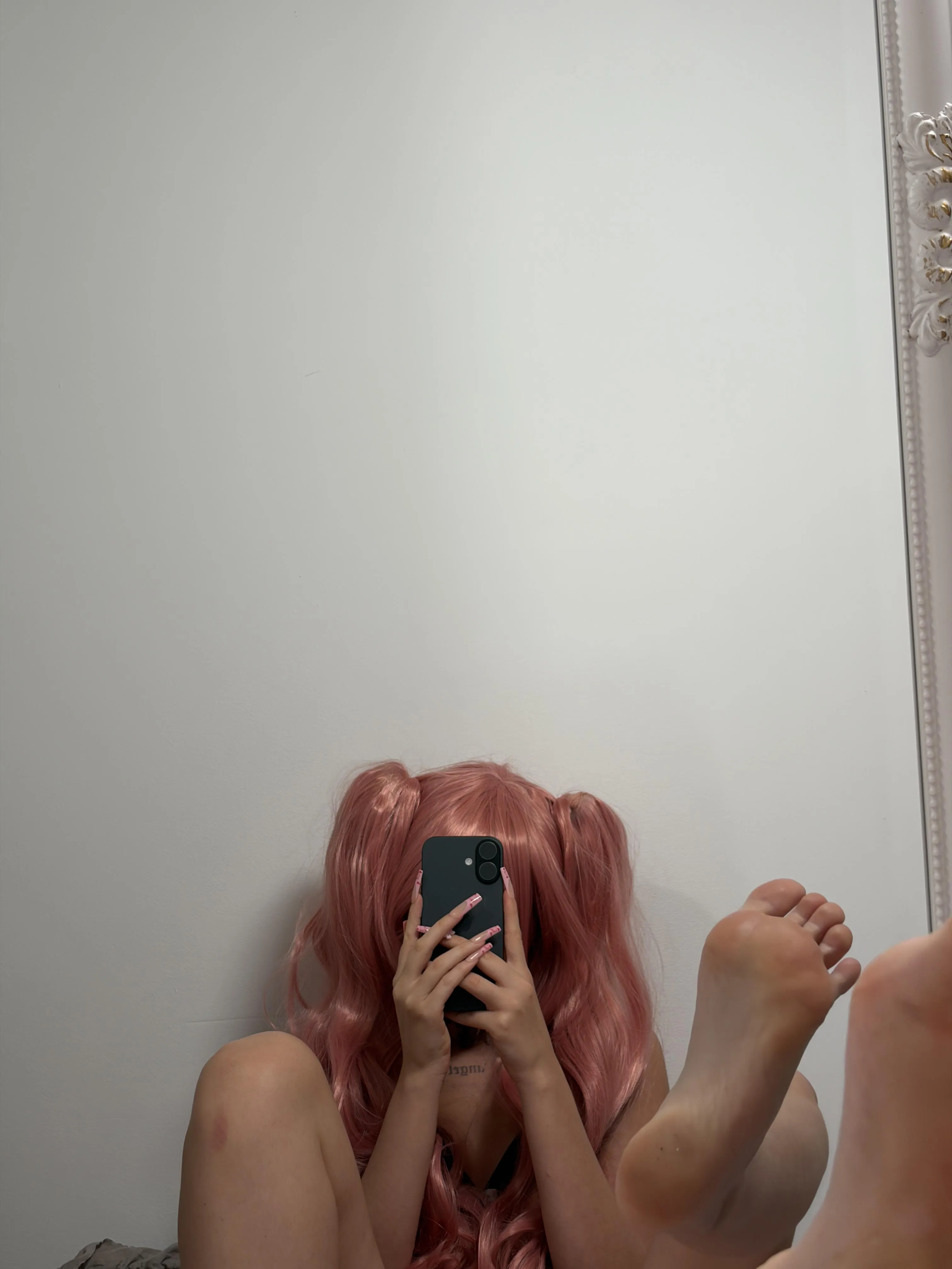 Would you sniff my stinky soles? 🤫
