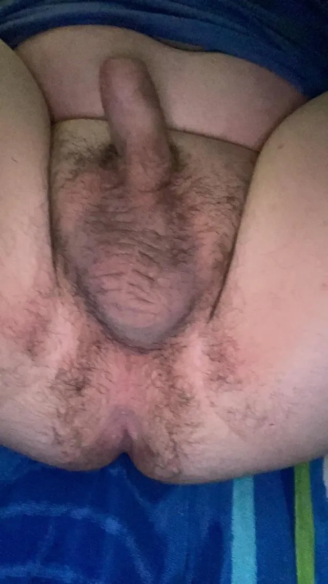 (18) chubby bottom, looking for fun