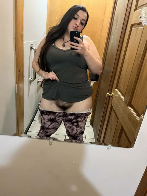 6ft tall with a hairy fupa