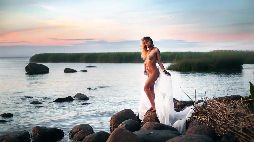 Naked Rocks • Dasha • 3840x2160