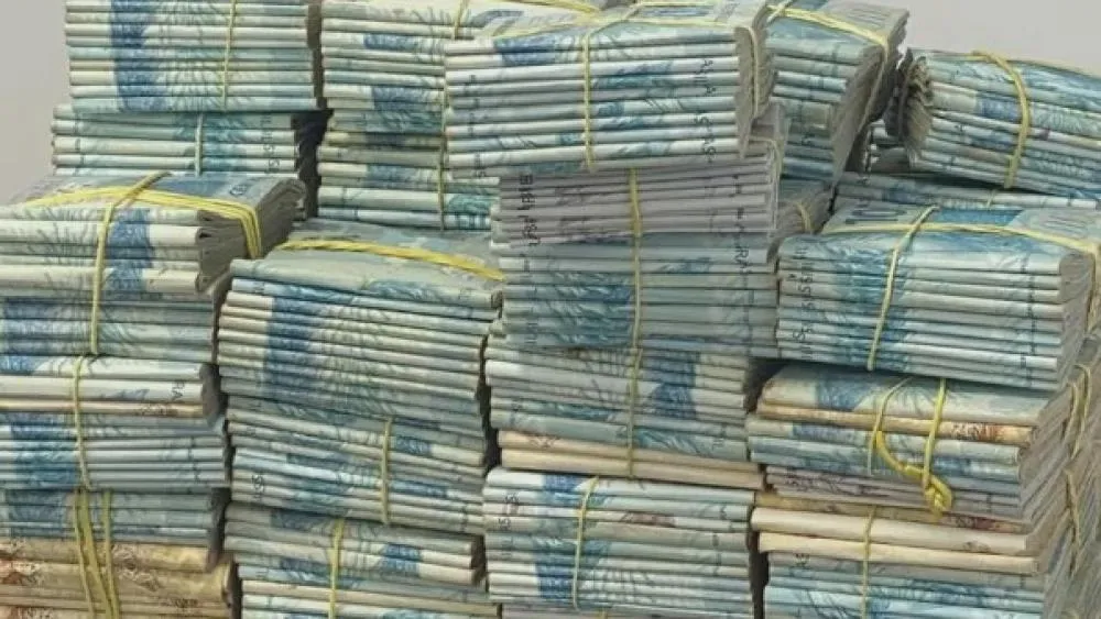 This money or your ex back for Christmas.