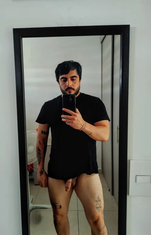 Do you prefer thicker thighs or leaner like these?