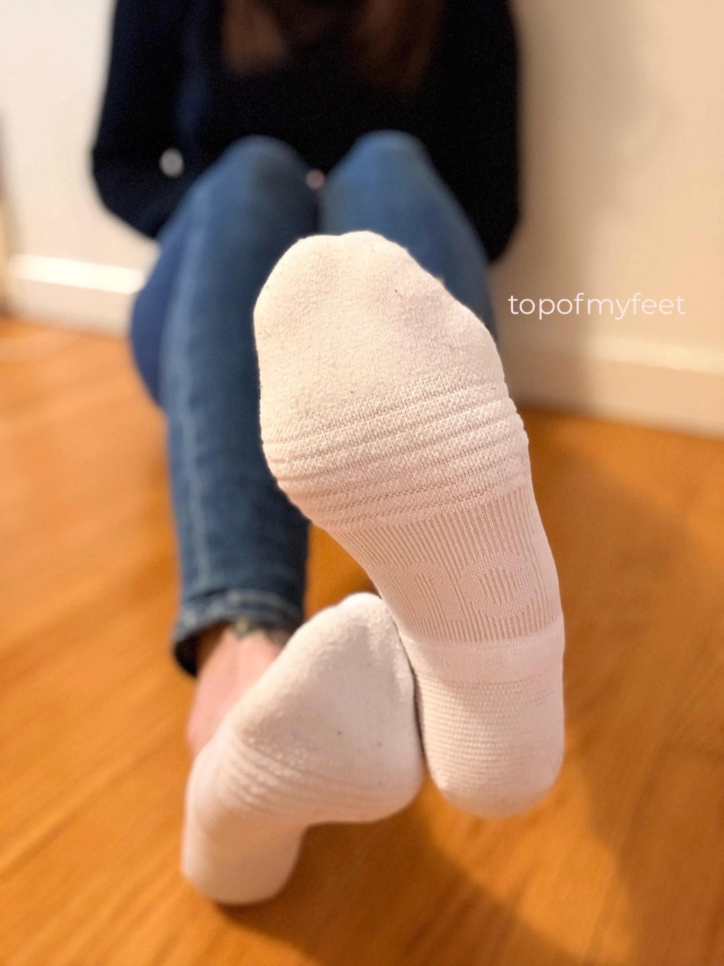 How do you like my ankle socks and arches?