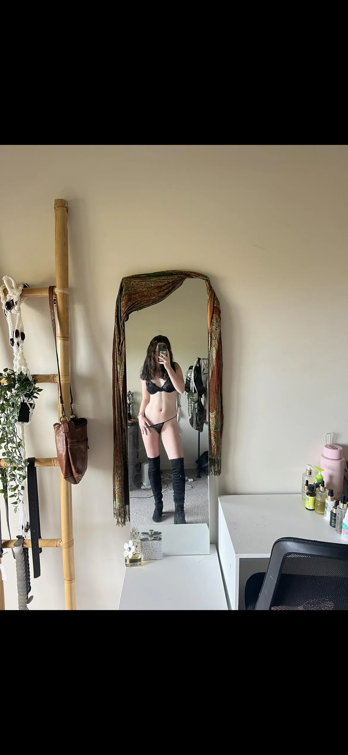 Teen here feeling nice and slutty x