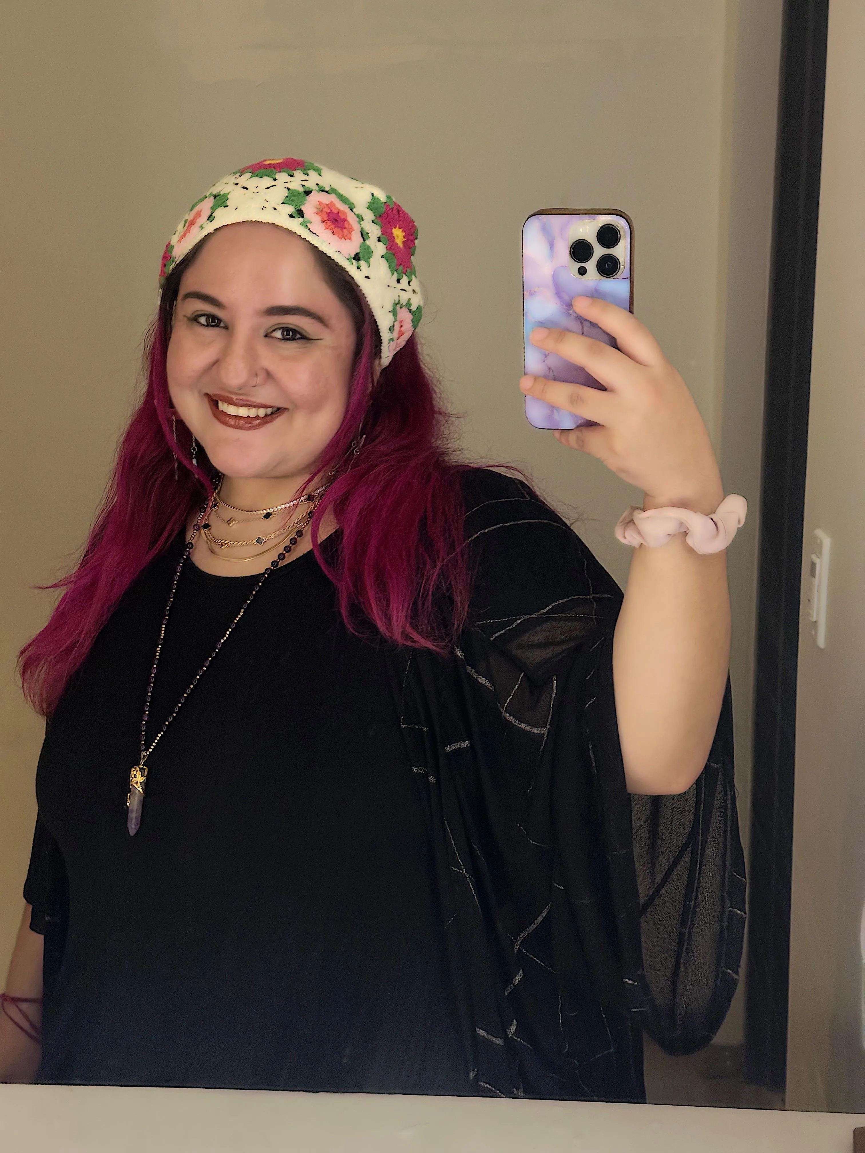 A little selfie for you to lessen the monotony of a 9-5. Hope you like pink hair 💗