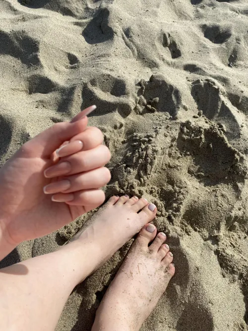 Fingernails or toenails?