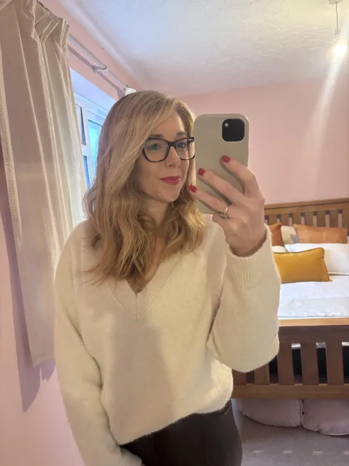 I'm 40 with a simple selfie