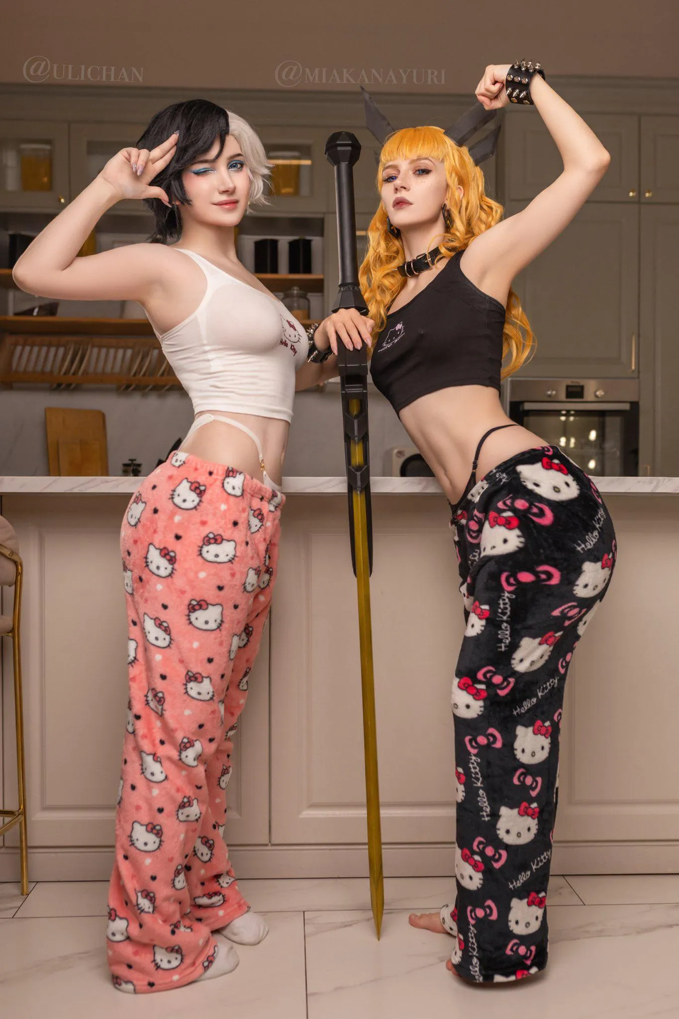 Luna Snow & Magik Sleepover (Ulichan & Mikxcherry) [Marvel]