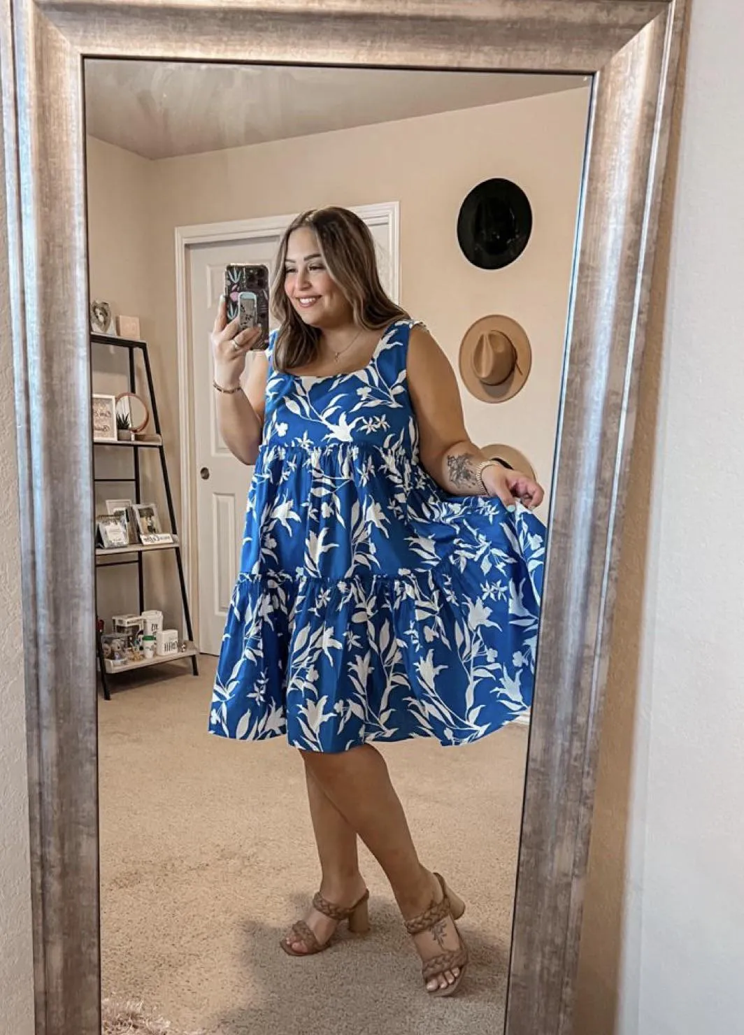 Single midwestern mom looking for other fun couples to hangout and maybe play will! Willing to travel some :)