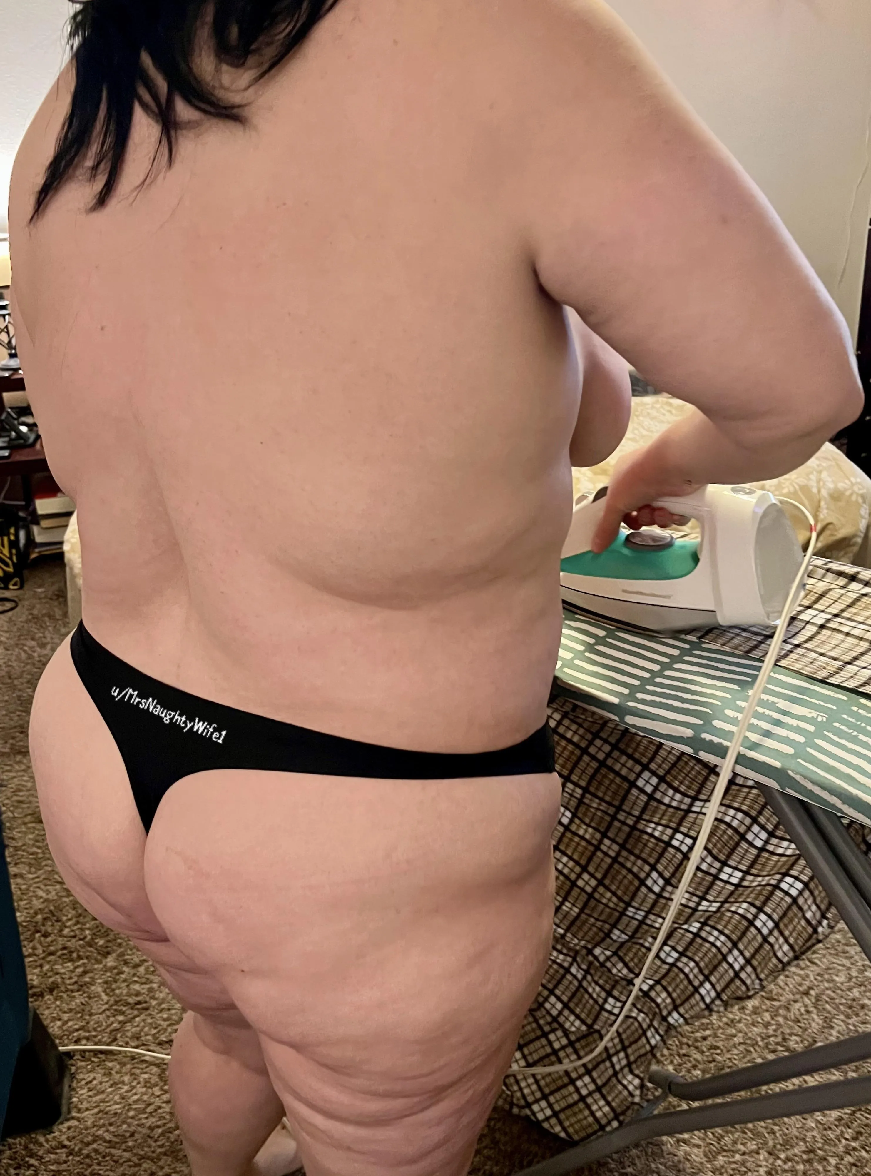 Teacher ass ready for spanking